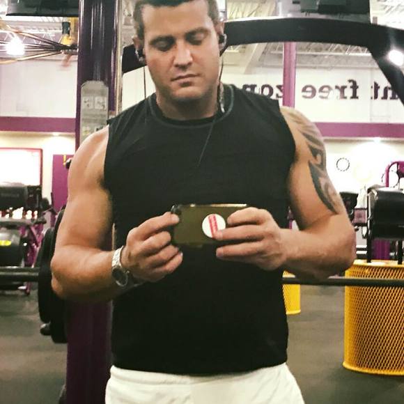 Meet your Posher, Josh - Picture 1 of 1